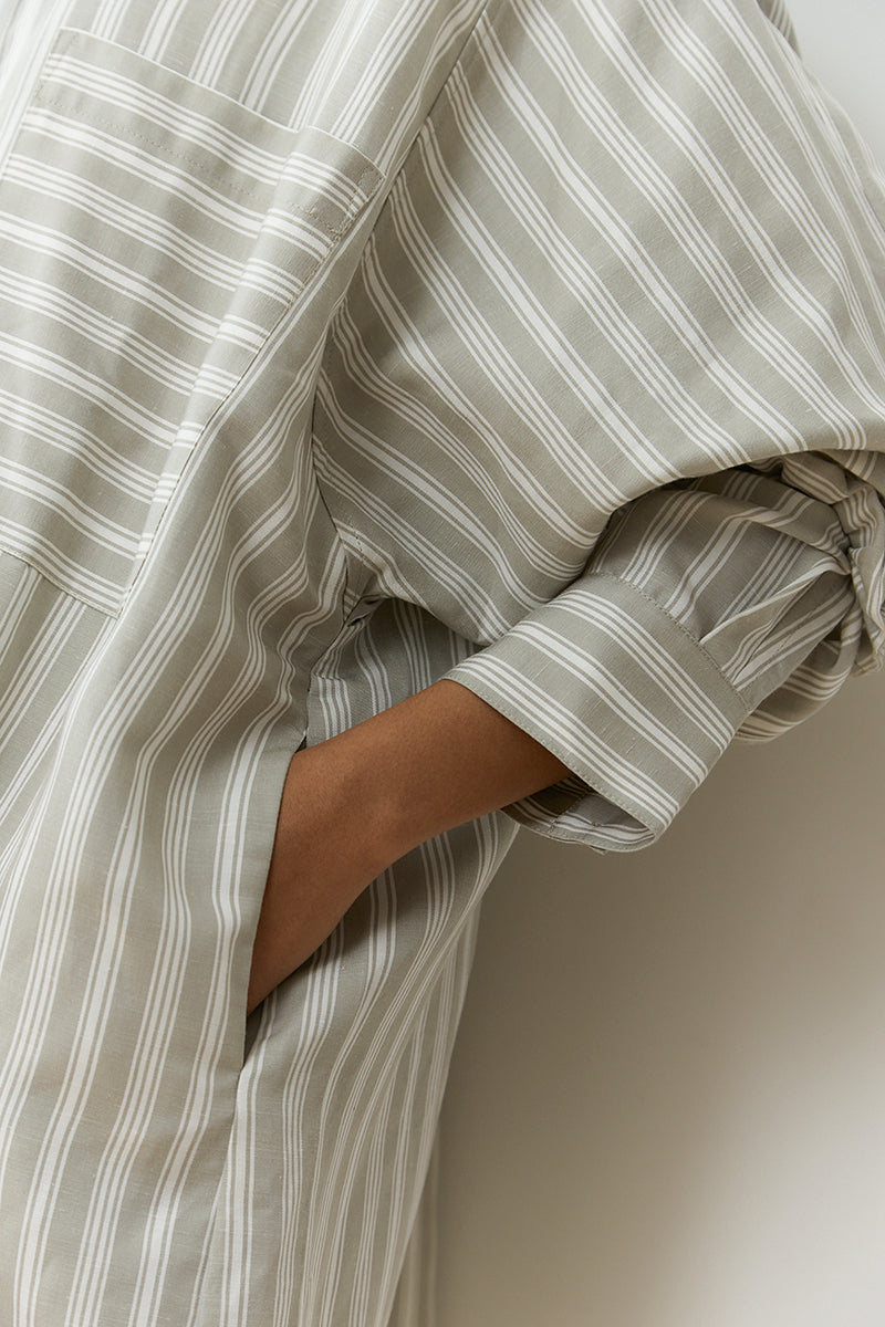 Stevie Oversized Shirt – Sage and Off-White
